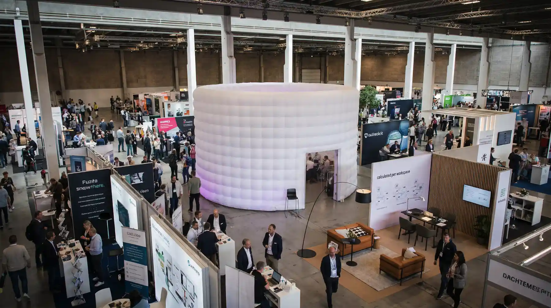 Espacio temporal cilíndrico para conferencias