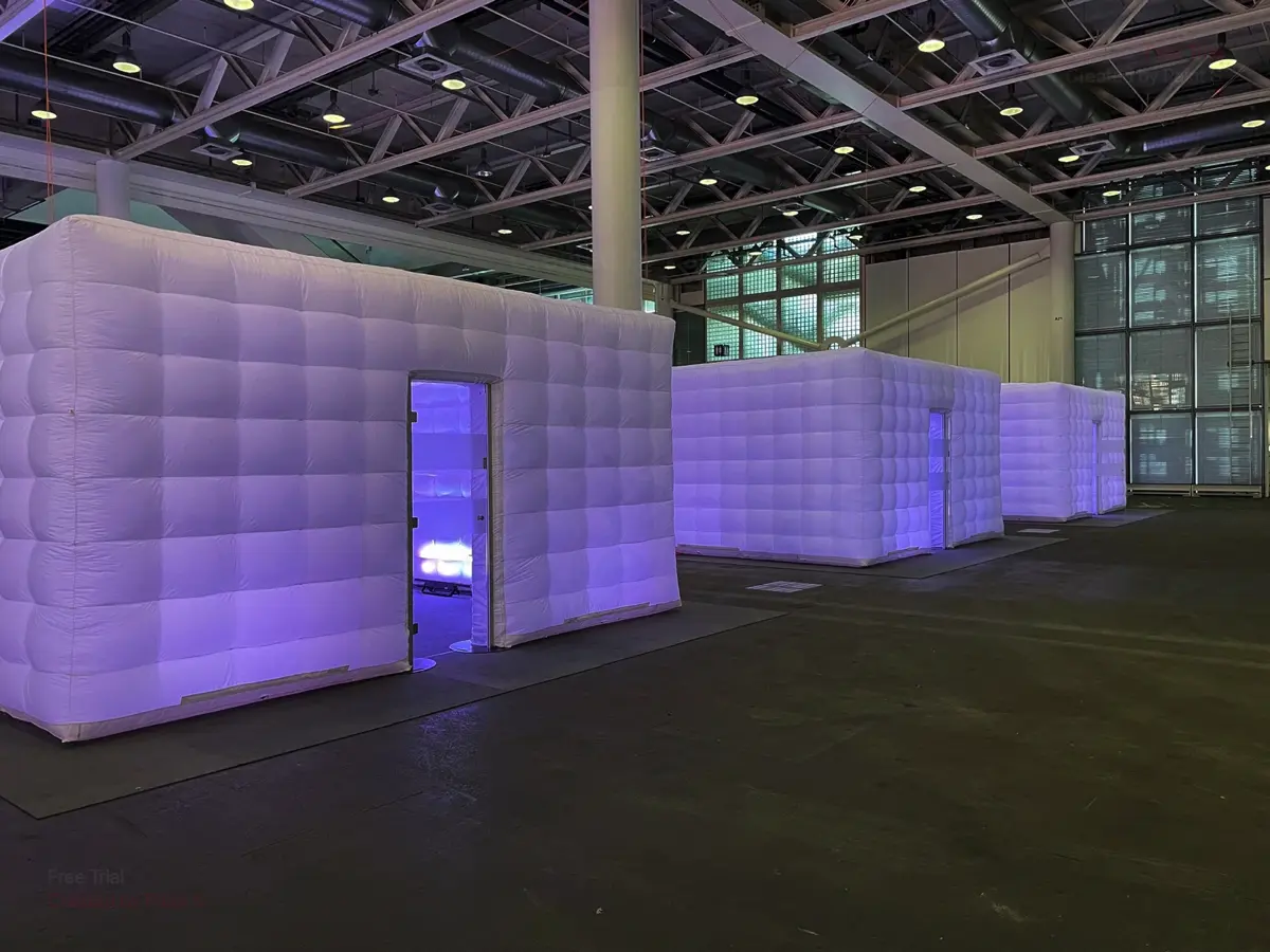 Cube avec une bonne acoustique, dimensions 6 m x 10 m