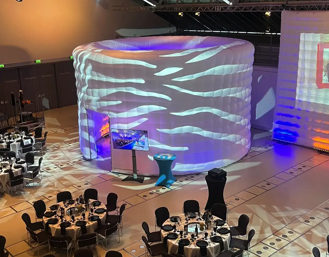 Opblaasbare cilindrische conferentie ruimte