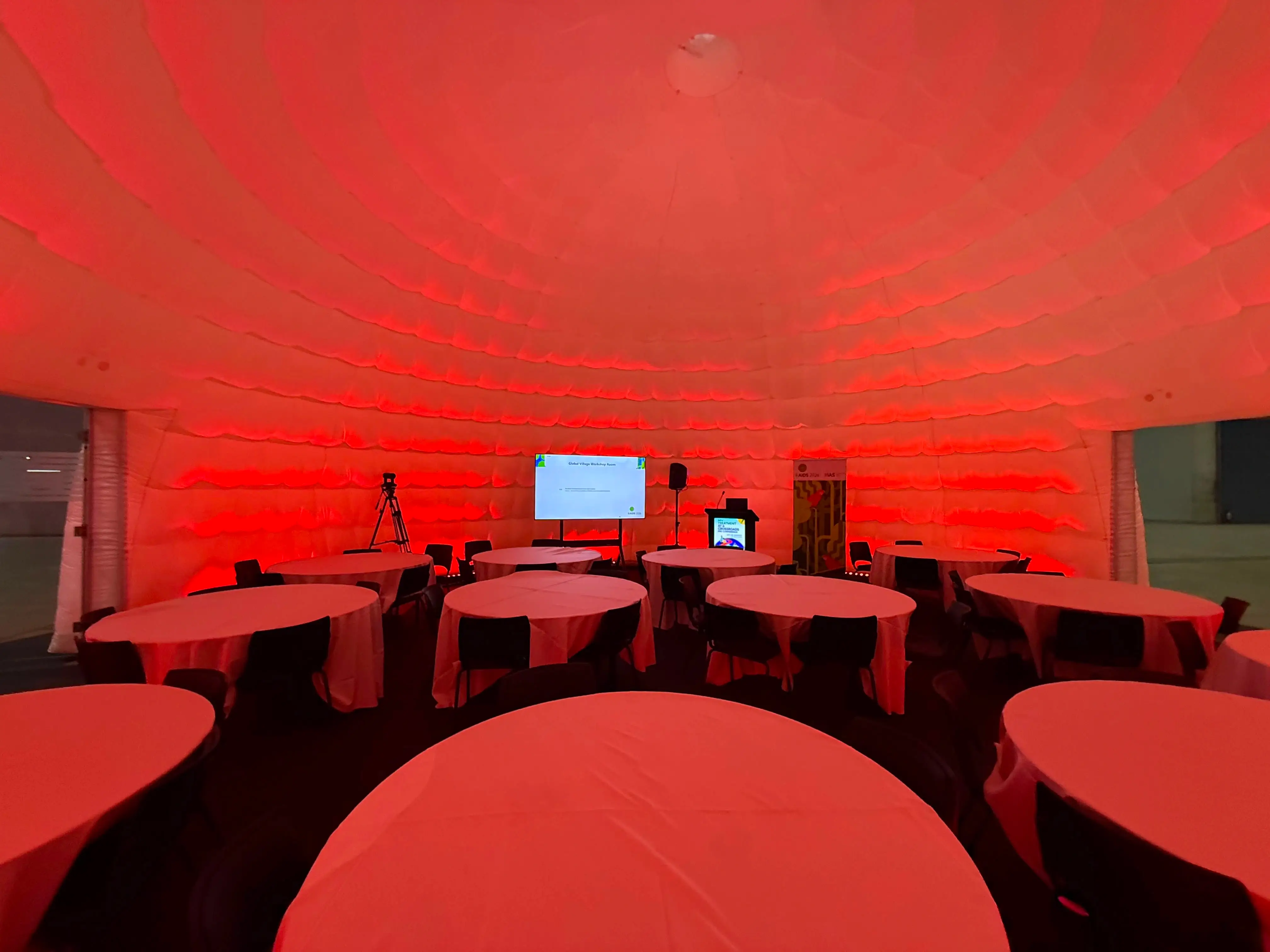QuickSpace structures at AIDS 2026 in Rio de Janeiro