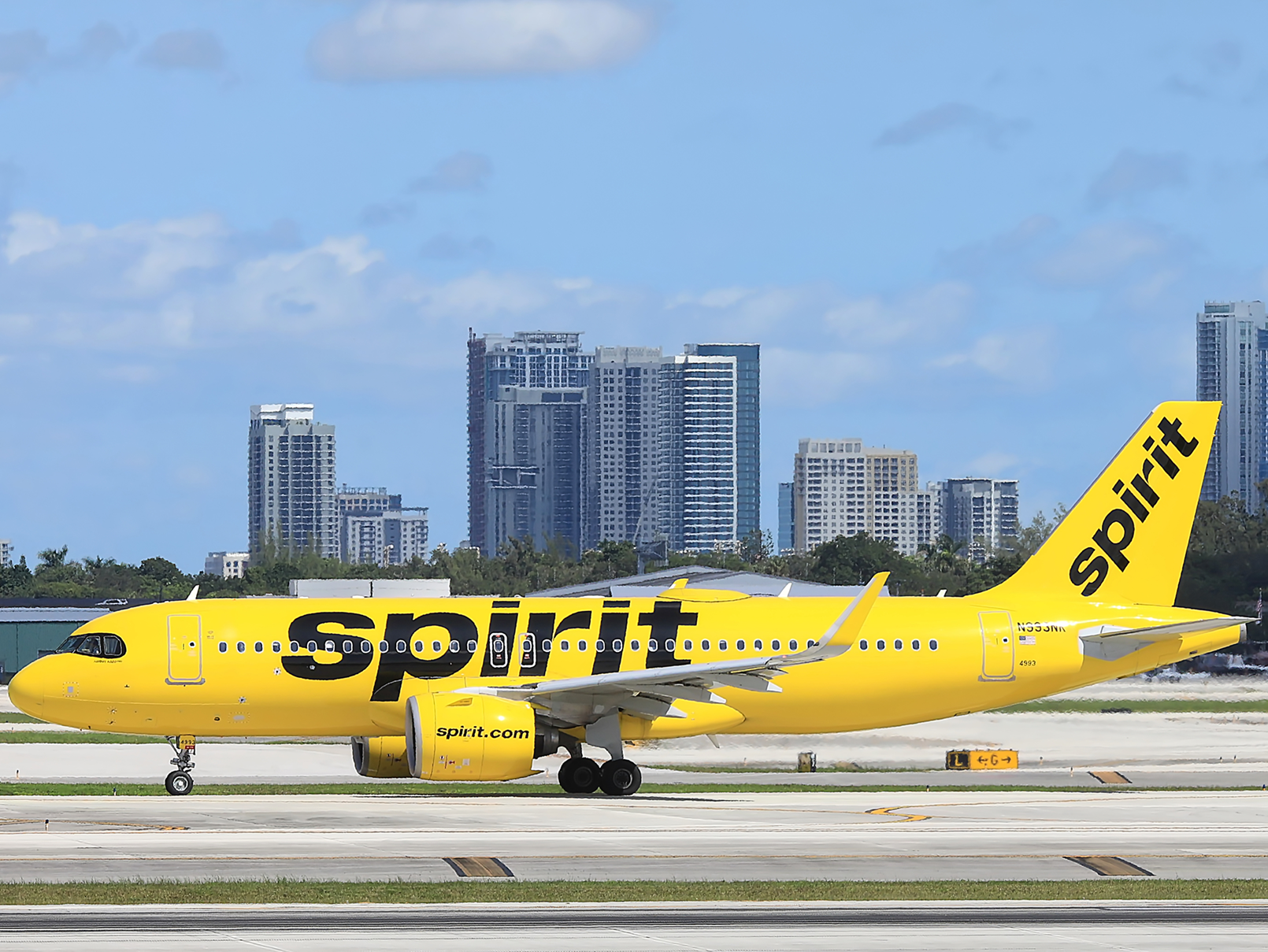 $400 million in pledges, two paths to ownership. What it would actually take to buy Spirit Airlines.