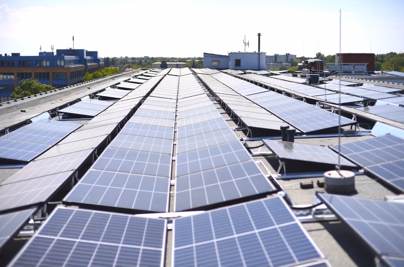 Solaranlage auf einer Gewerbehalle