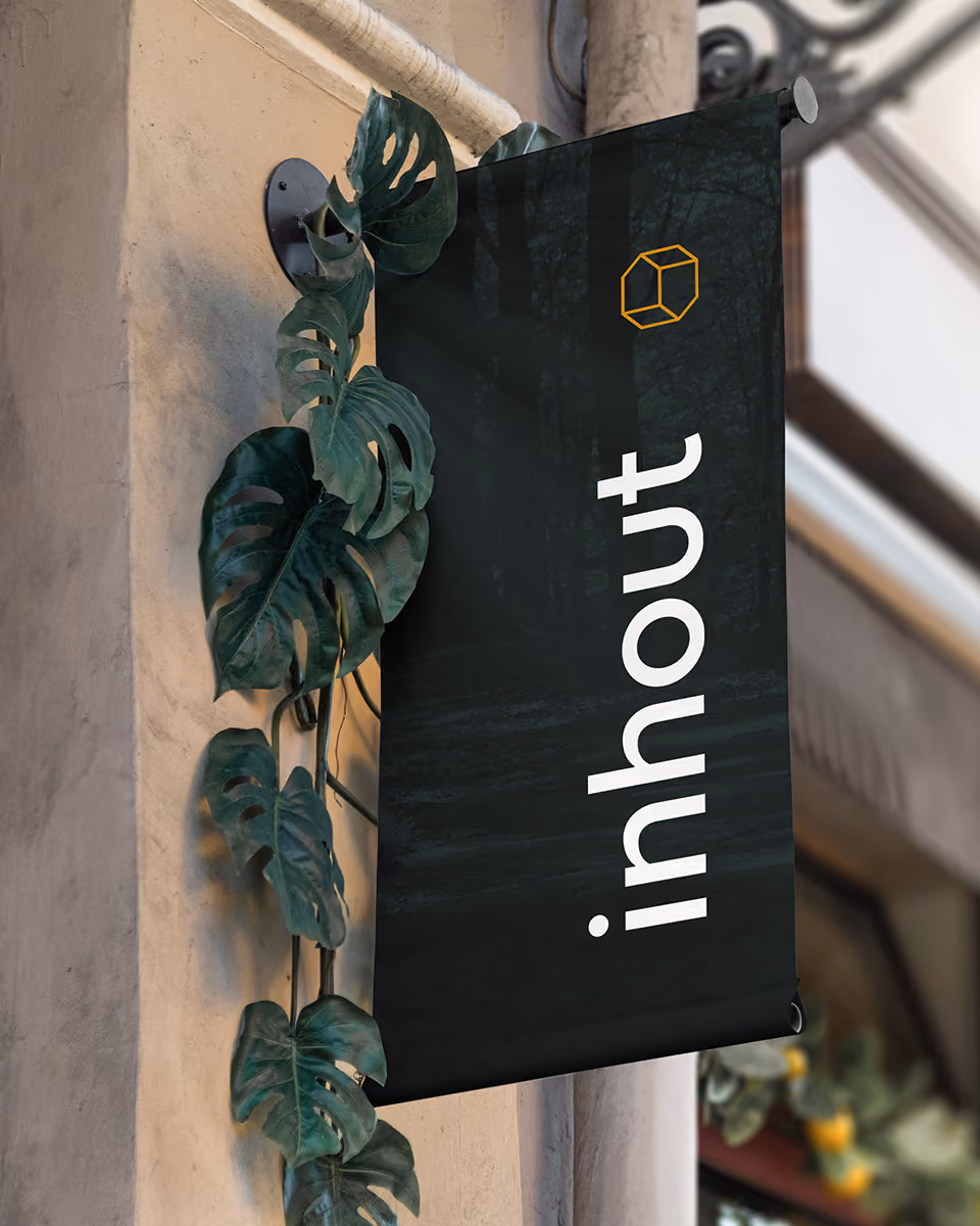 Inhout muur banner -  - Branding by SIX agency
