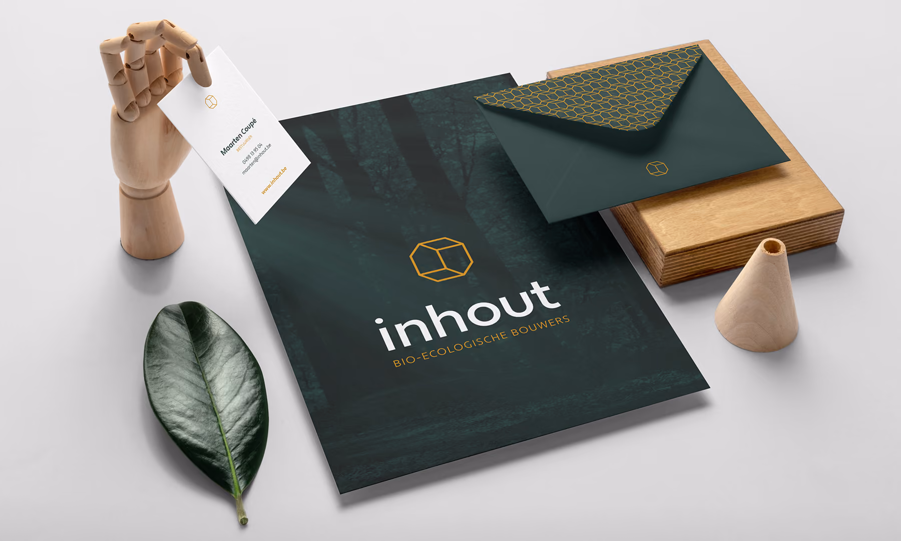 Inhout enveloppe visitekaart en imagobeeld -  - Branding by SIX agency
