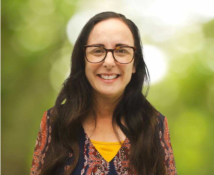 marriage-and-family-therapist-smiling