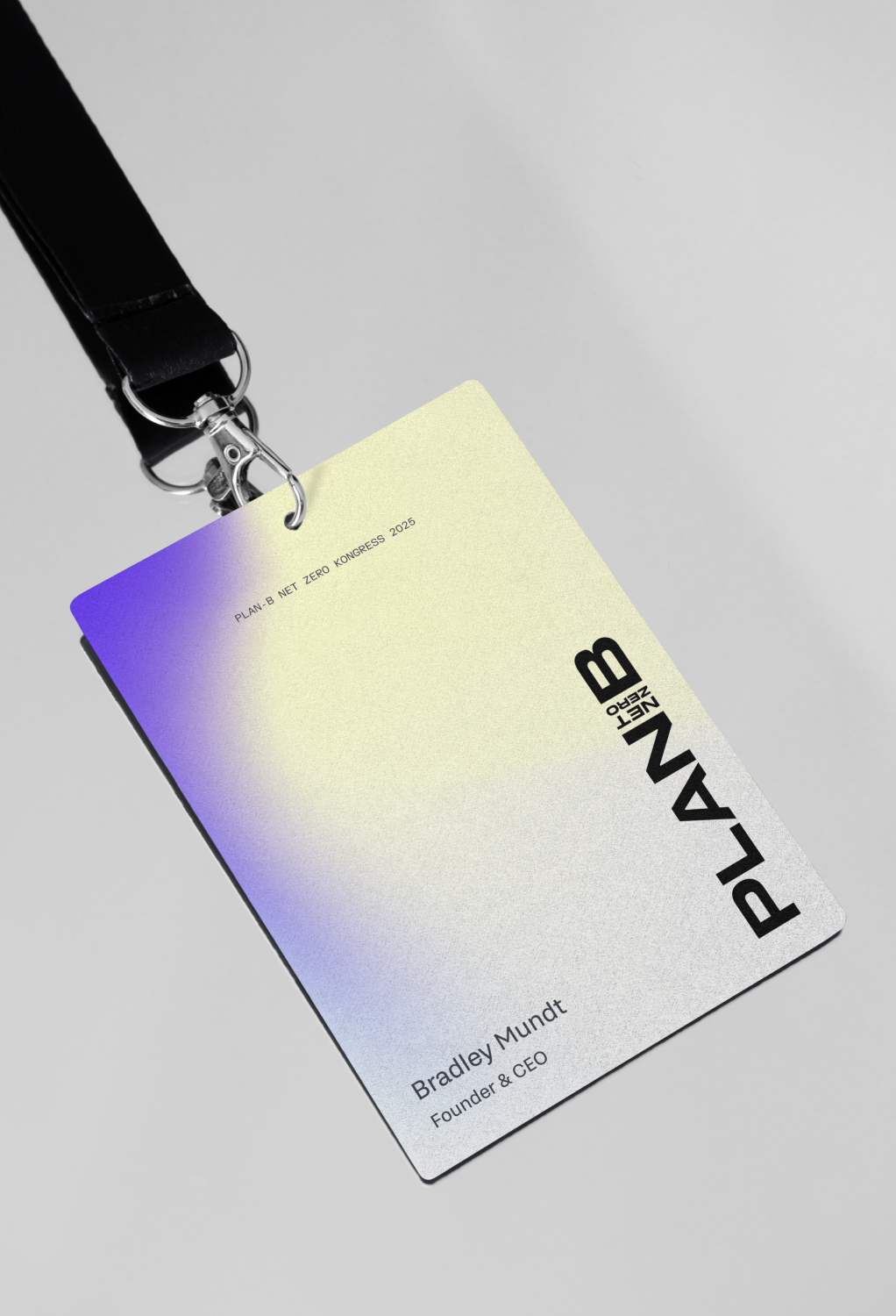 Badge with gradient and text 'PLAN-B NET ZERO KONGRESS 2025' and name 'Bradley Mundt, Founder & CEO'.