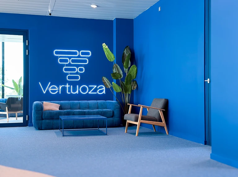 Photo de toute l'équipe Vertuoza