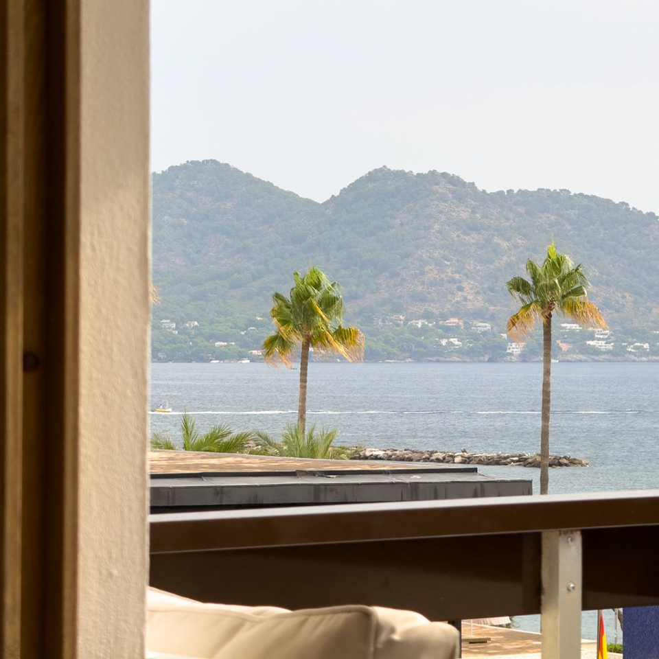 Appartement avec vue sur la mer à Cala Bona