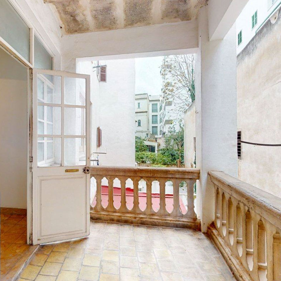 Piso con potencial en el centro