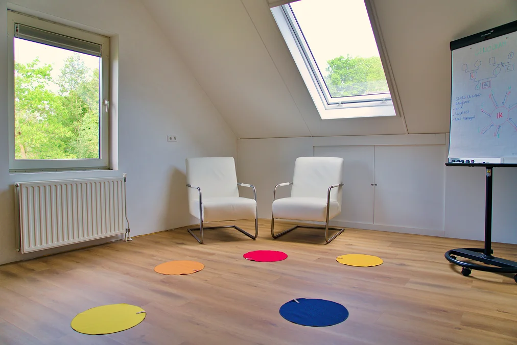 Een foto van de praktijkruimte van De Ondervinding.