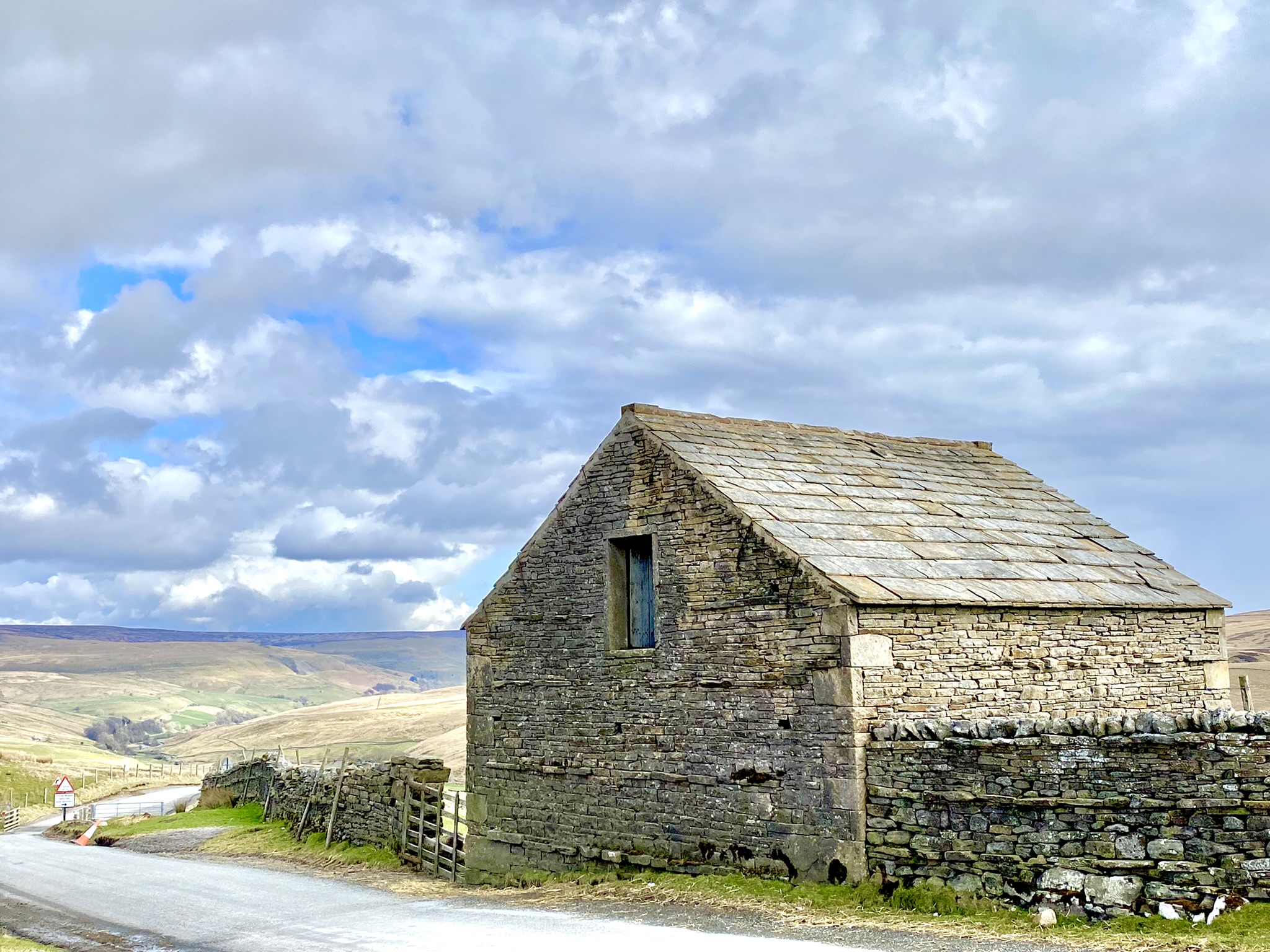 A Traditonal stone barn in Swaledale, the Yorkshire Dales. (MagNorth)