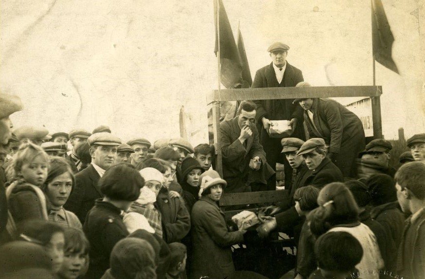 Miners strike in Scotland. Collecting food and clothes, 1926. (Image: PHM)