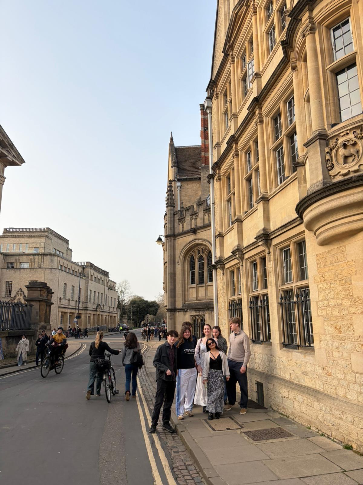 Cultivating contacts with fellow Oxford University professionals in sectors of interest (Image: Vivienne Hall)