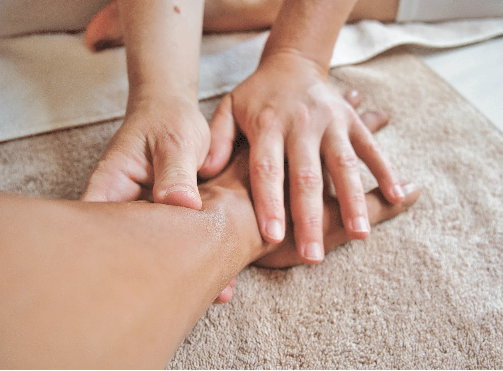 Lomi Lomi Nui – hawaiianische Tempelmassage mit fließenden Bewegungen