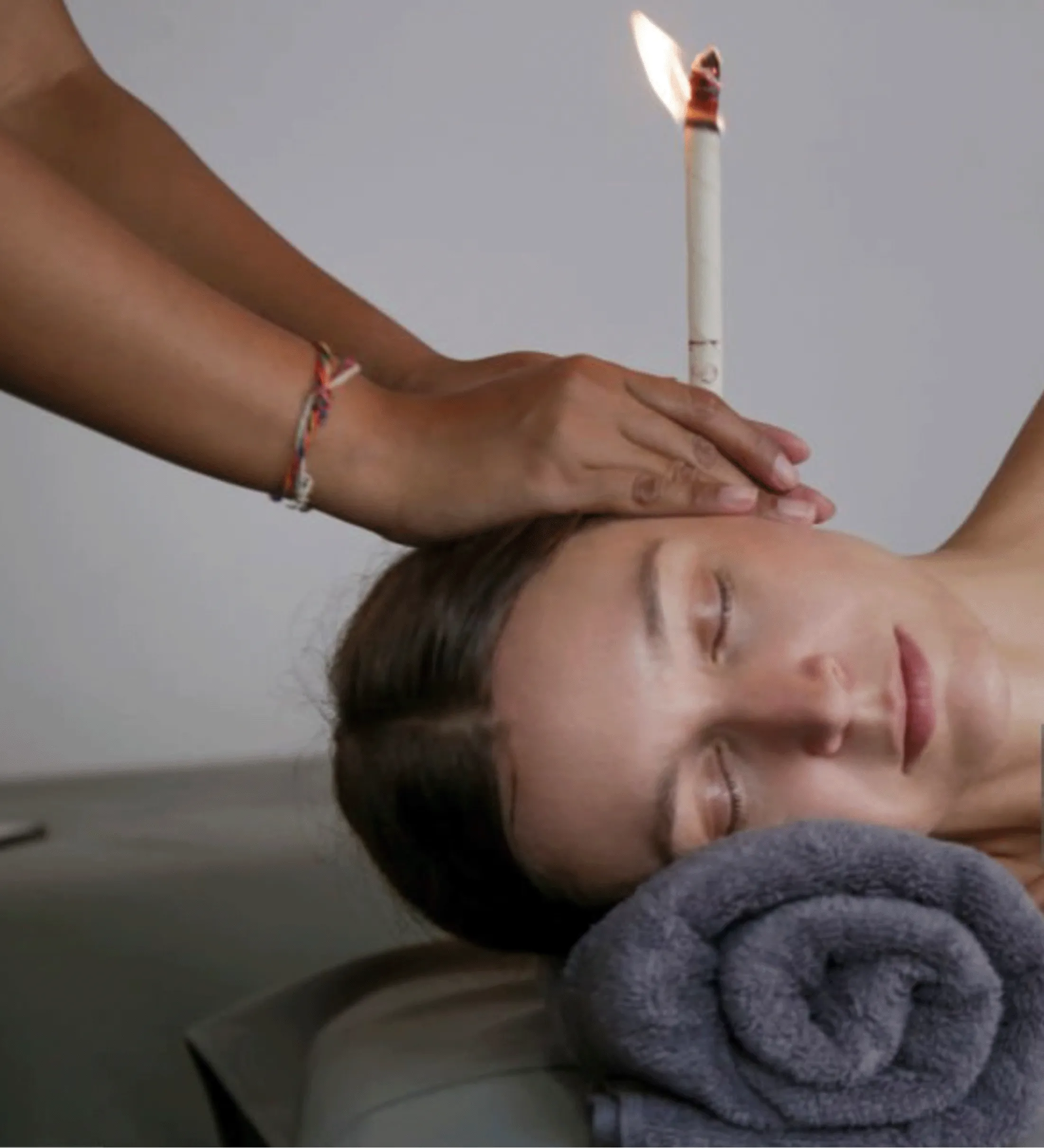 Ohrkerzenbehandlung mit anschließender Anti-Stress-Massage