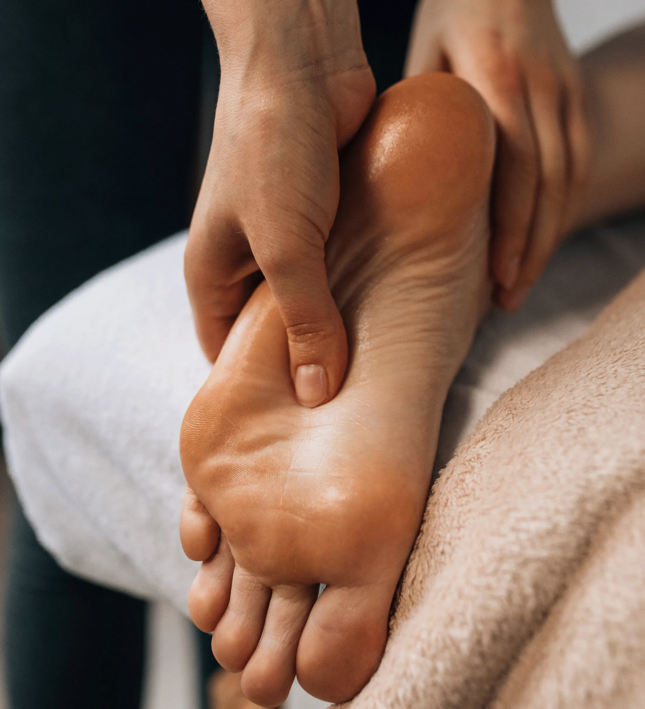 Fußreflexzonenmassage mit anschließender Nacken- und Schultermassage