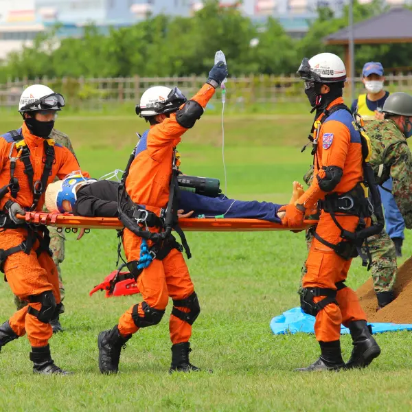 Brigadas y Protección Civil
