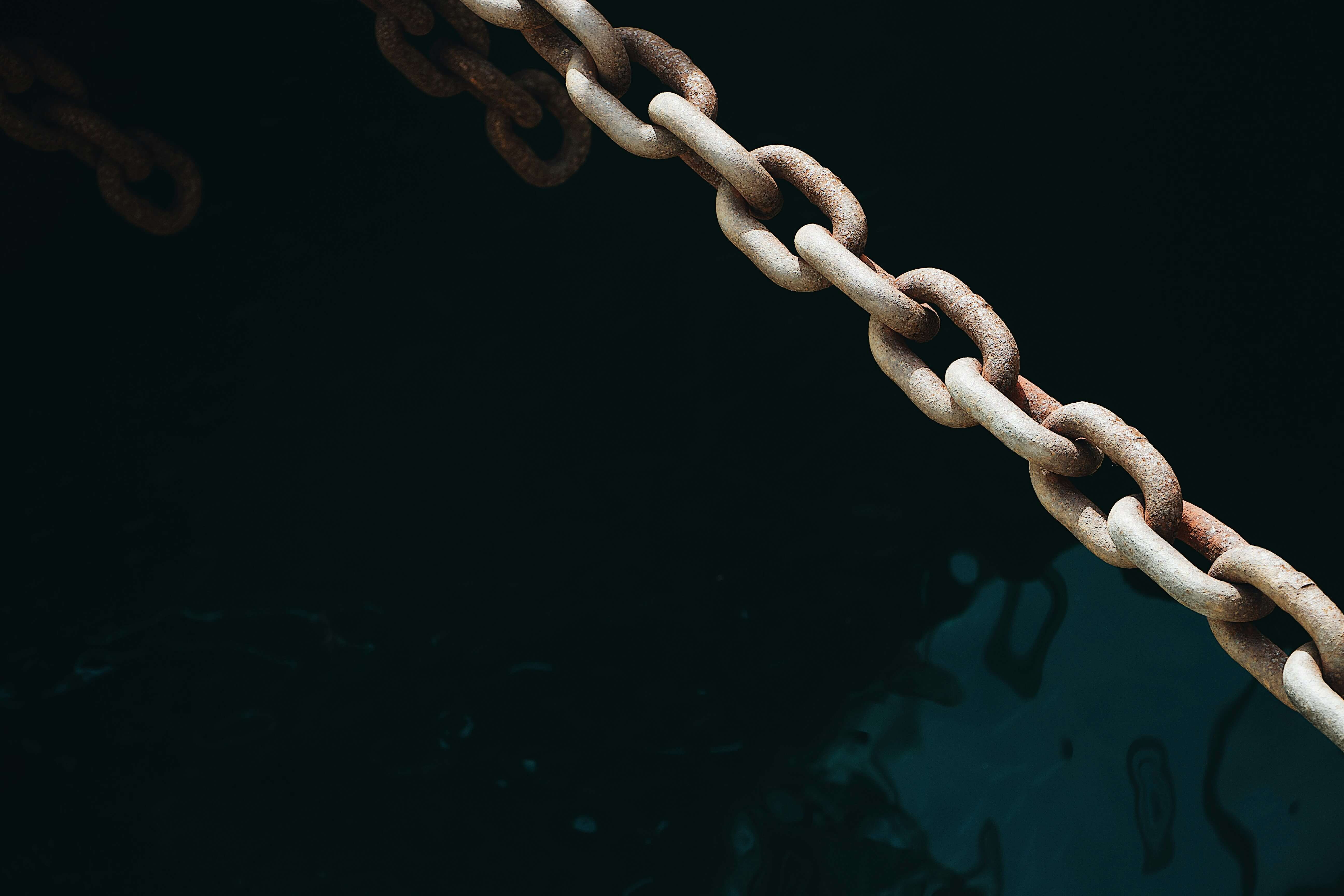 How to Avoid Property Chain Collapse: 5 Proven Solutions