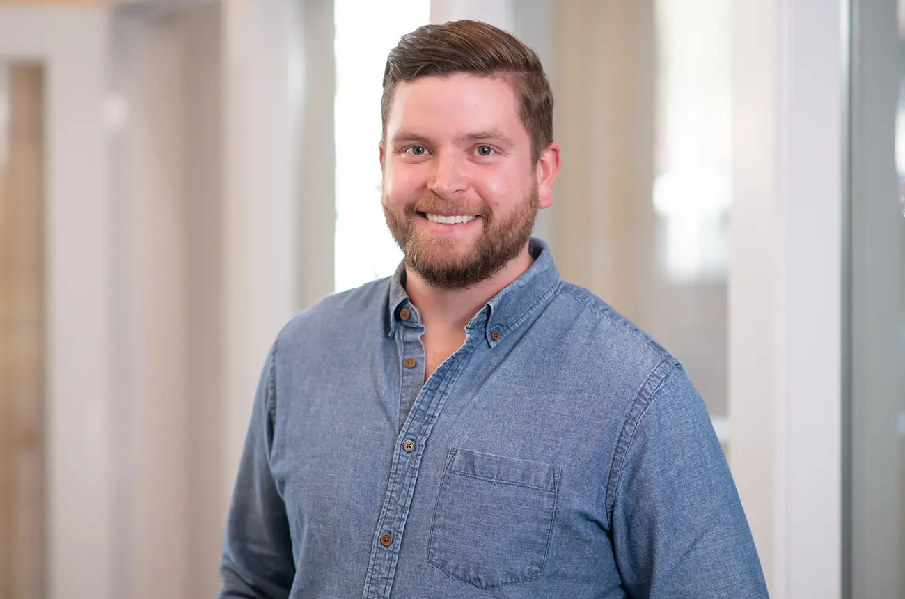 Steven Chase, Associate