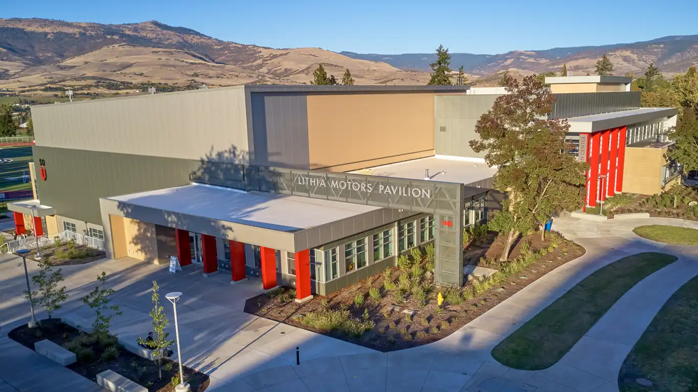 Lithia Pavilion and Student Resource Center