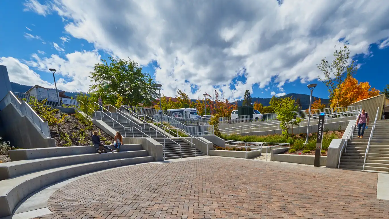 Lithia Pavilion and Student Resource Center