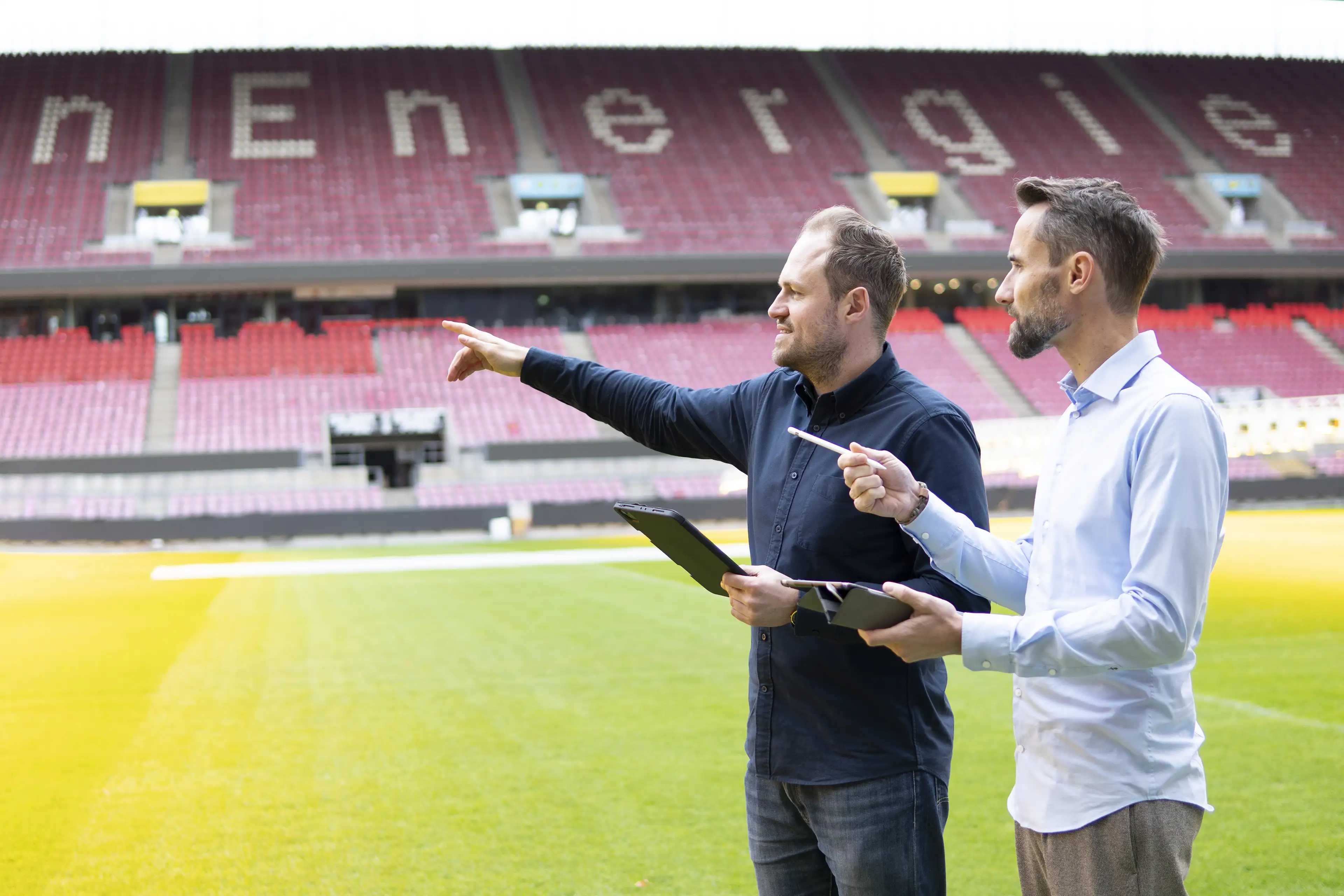 INNODREI Oliver Kruggel und Felix Heuer im Stadion