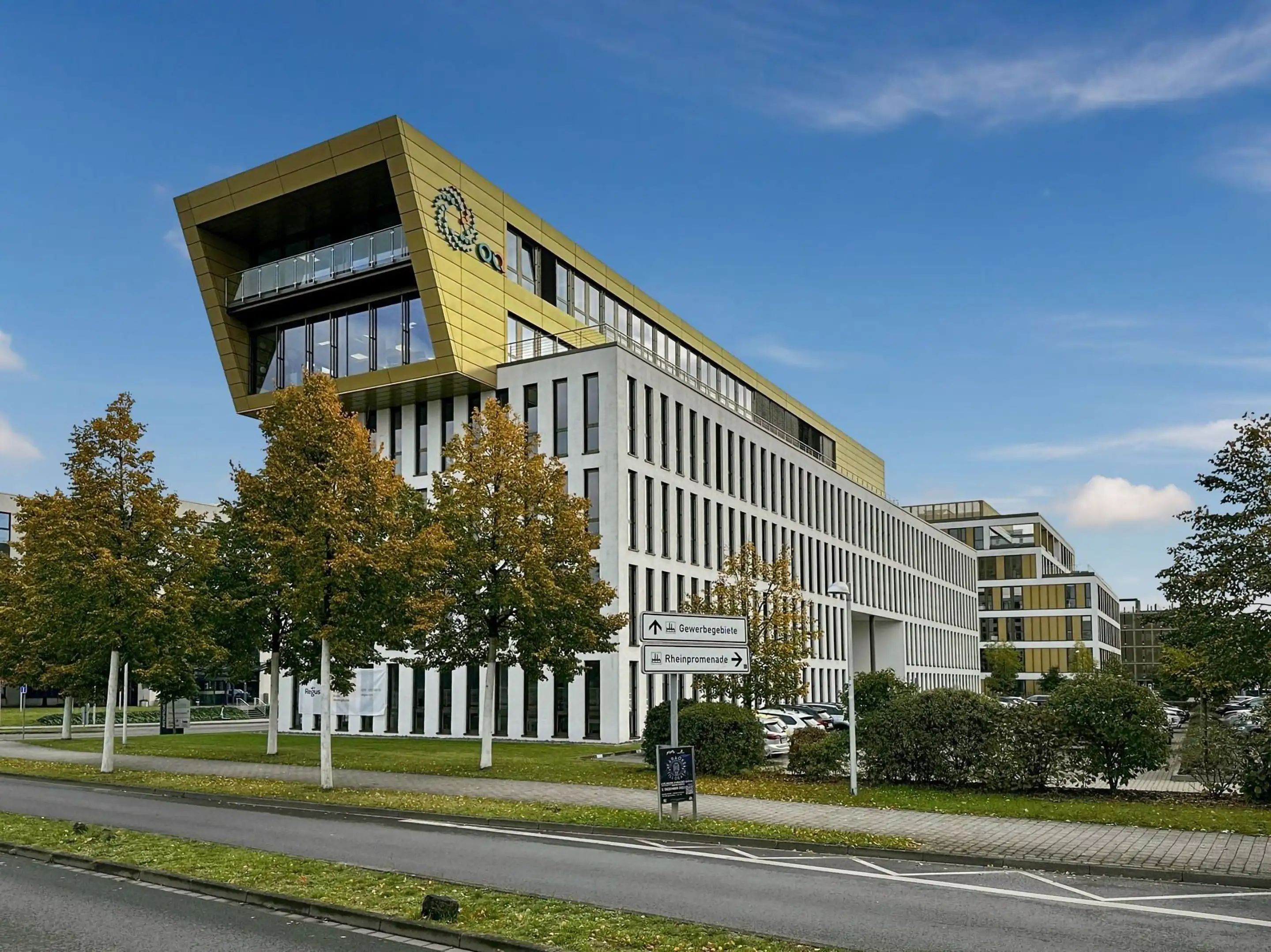 INNODREI Bürogebäude