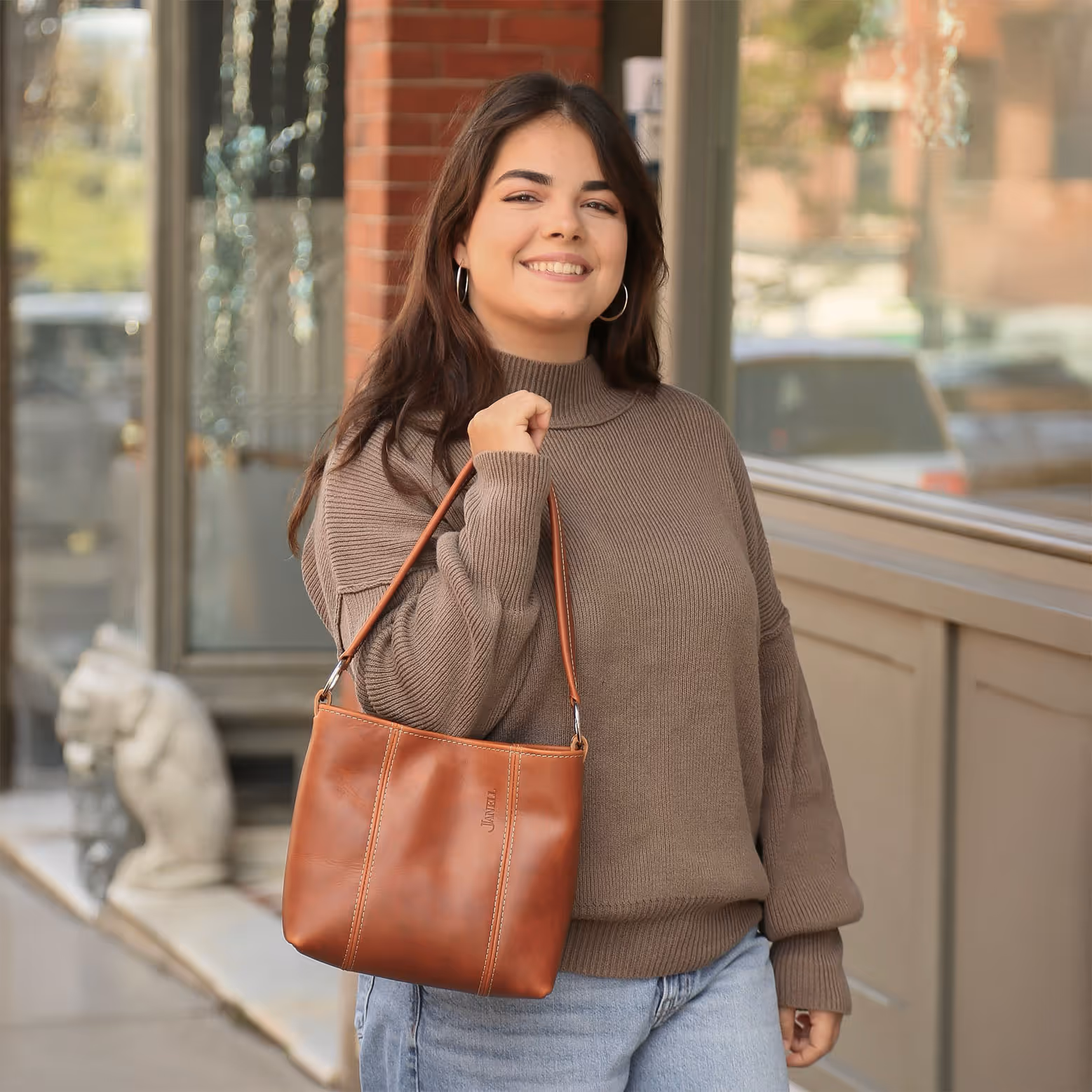 Our Hartford bag, in spice