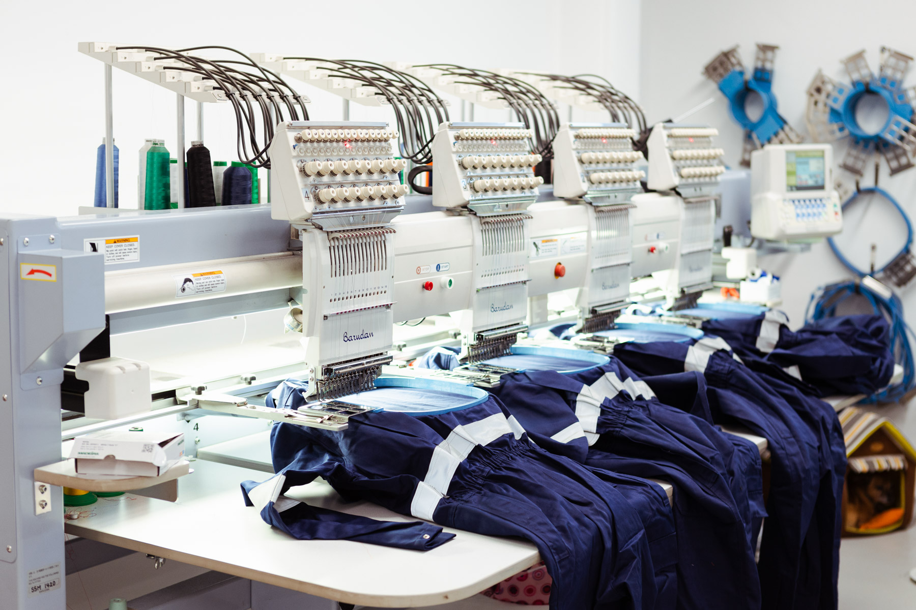 Hoe controleer je of werkkleding duurzaam geproduceerd is?