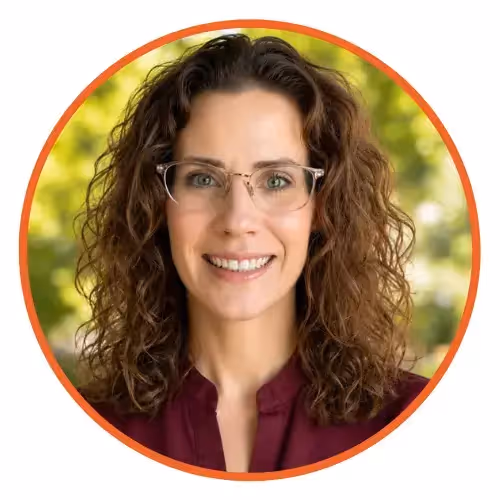 An image of reviewer Jen Parra