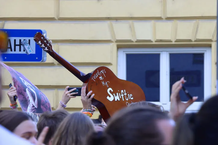 Taylor Swift on Instagram: Record-Breaking Engagement