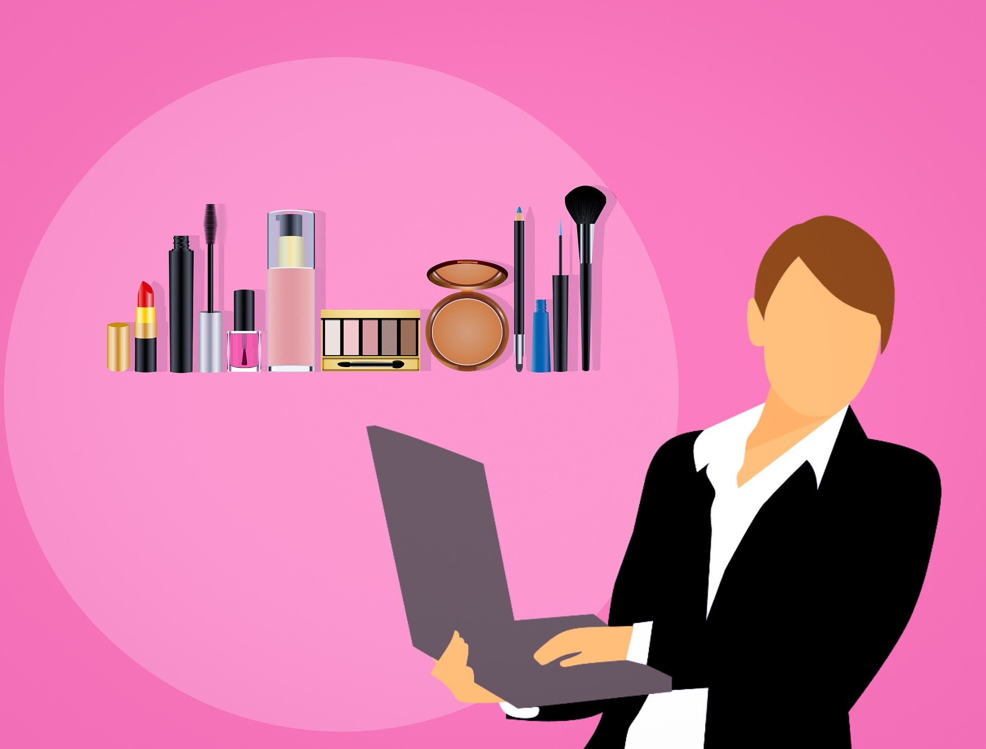 Ilustración de mujer sosteniendo una computadora sobre un fondo rosa con utensilios de belleza en el fondo