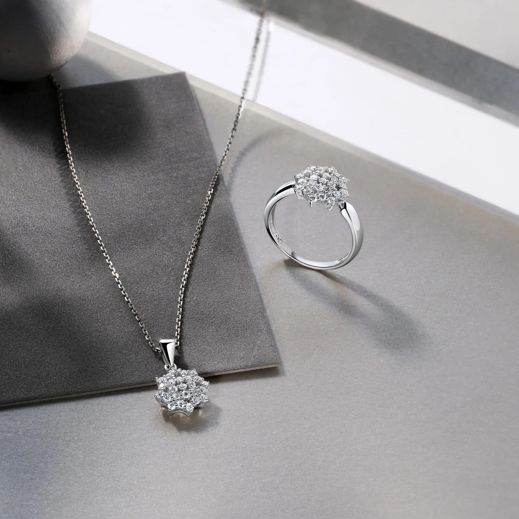 Las 10 mejores marcas de joyas y relojes de EMV en TikTok