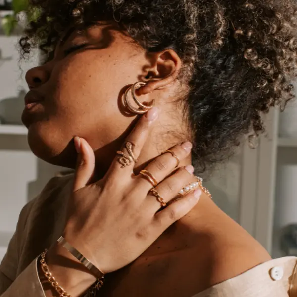 Las 10 mejores marcas de joyas y relojes en Francia según EMV en TikTok