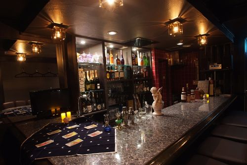 幻想的な店内の雰囲気を伝える画像