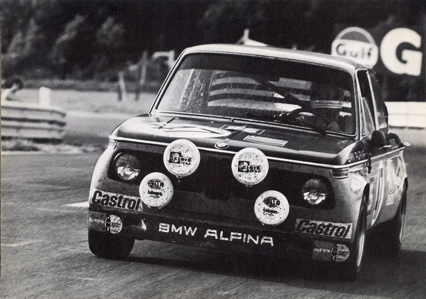 BMW 2002 ti Alpina na trci 24 sata Spa u Belgiji 1971. su vozili Gerold Pankl i Hans-Joachim Stuck