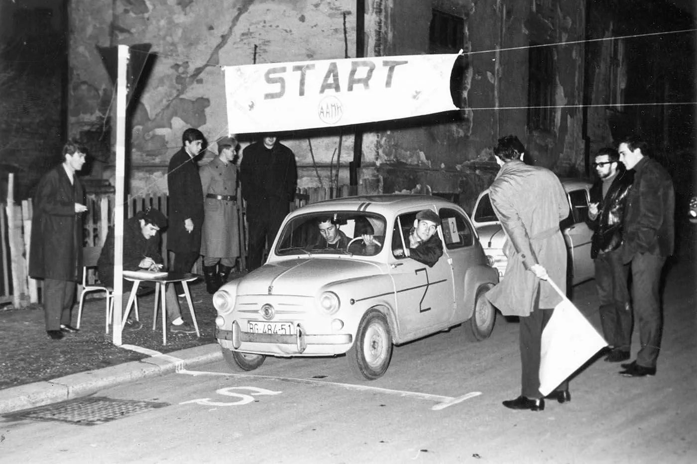 Start 4. aprilskog relija u Beogradu na uglu Igmanske ulice i dimitrija Tucovića.