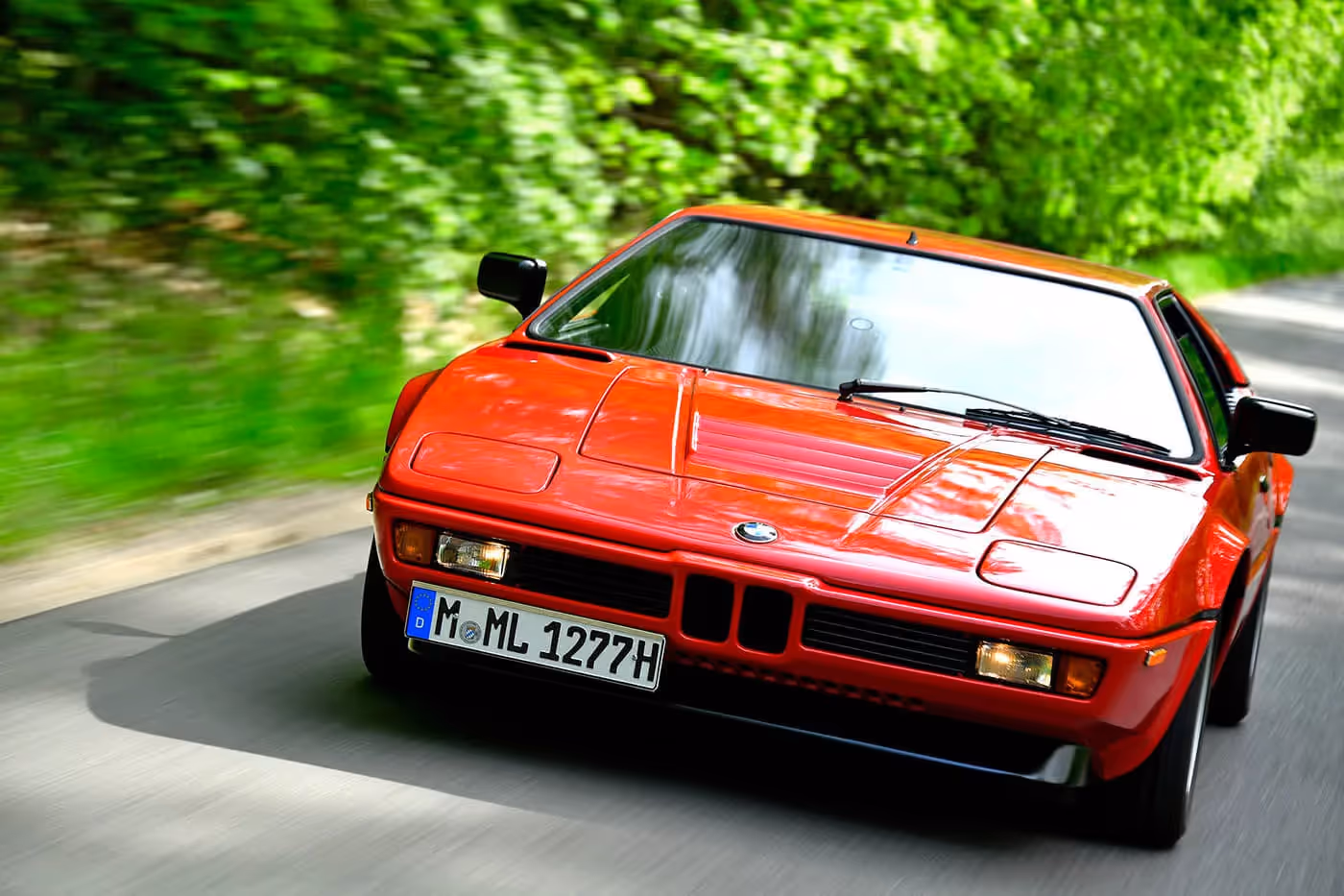 BMW M1 je prvi civilni model koji je izašao iz Motorsport odeljenja