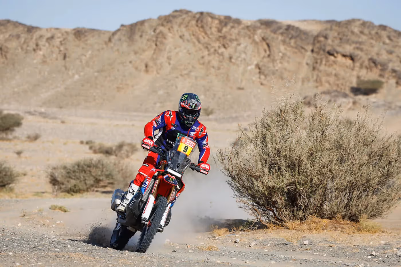 Jednostavno neuhvatljiv: Riki Brabek je ubedljivo došao do druge svoje pobede na Dakaru, ali je i „honda” mnogo doprinela uspehu, pošto je njihov motor bio bolji od ostalih