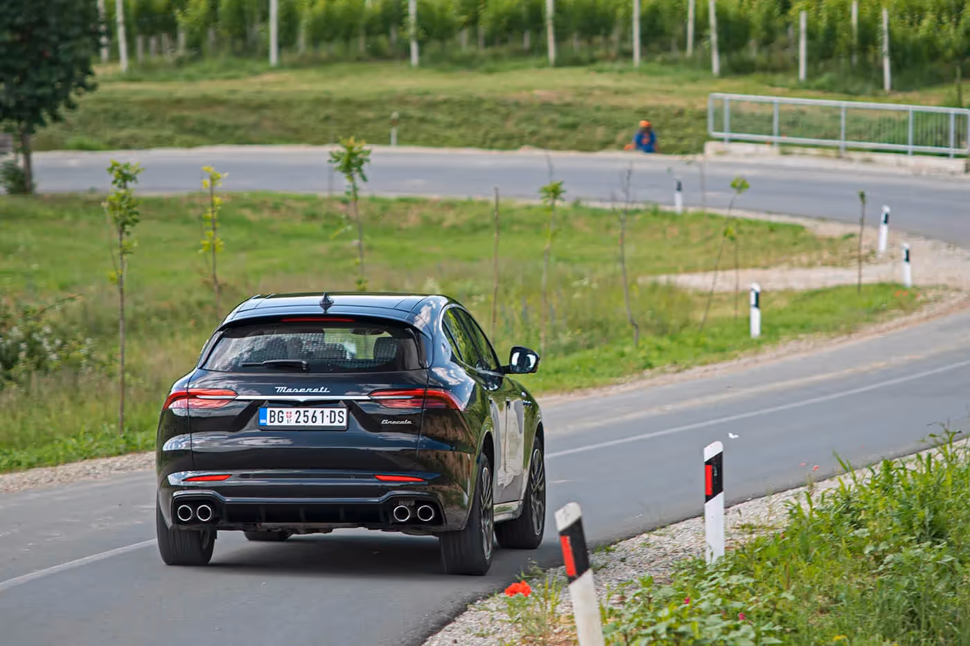 Vozna svojstva su u skladu sa reputacijom rasne marke iz Modene. „Grekale GT” sa opcionim „šper” diferencijalom skreće precizno i odsečno, isto tako koči i pokazuje zavidnu stabilnost pri promenama pravca