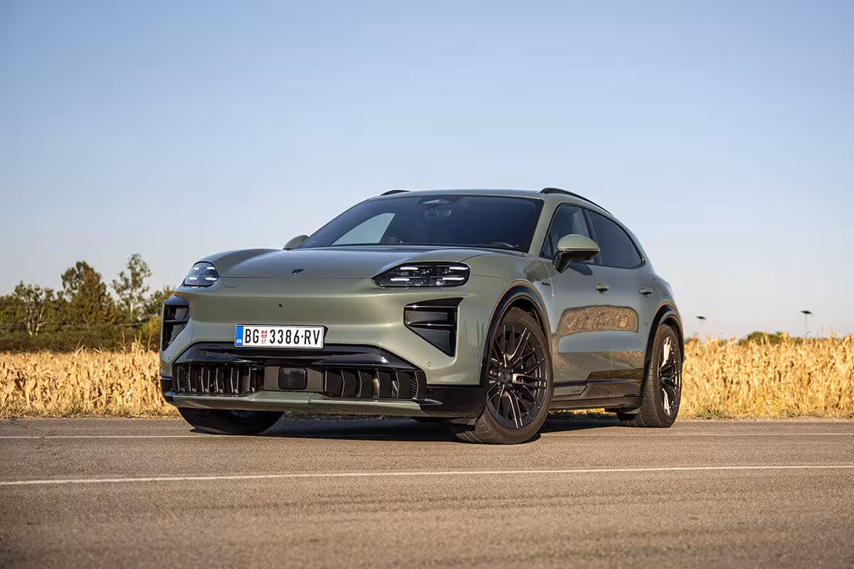 Porsche Cayenne Turbo Electric
