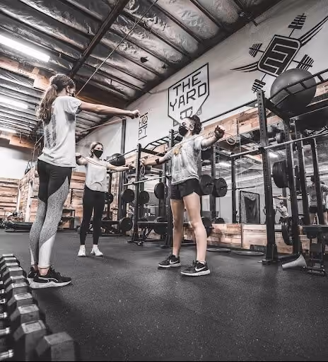 3 girls training in the yard