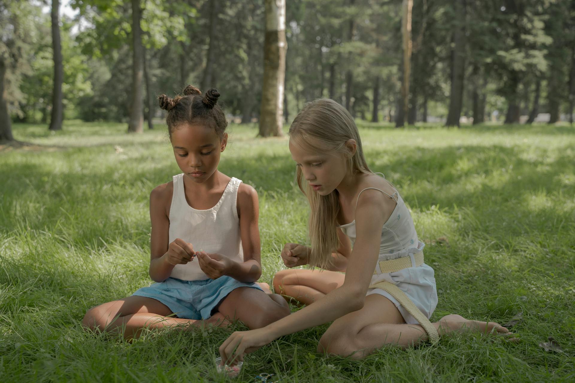 When Friendship Gets Messy: Helping Girls Navigate Conflict in the Tween Years
