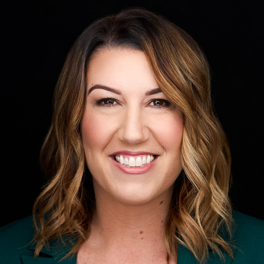 Krystn Macomber, Fonder + Chief Executive Officer