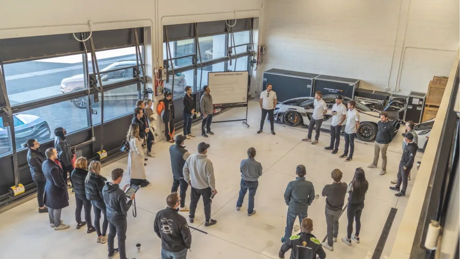 Our Facility Loop slider