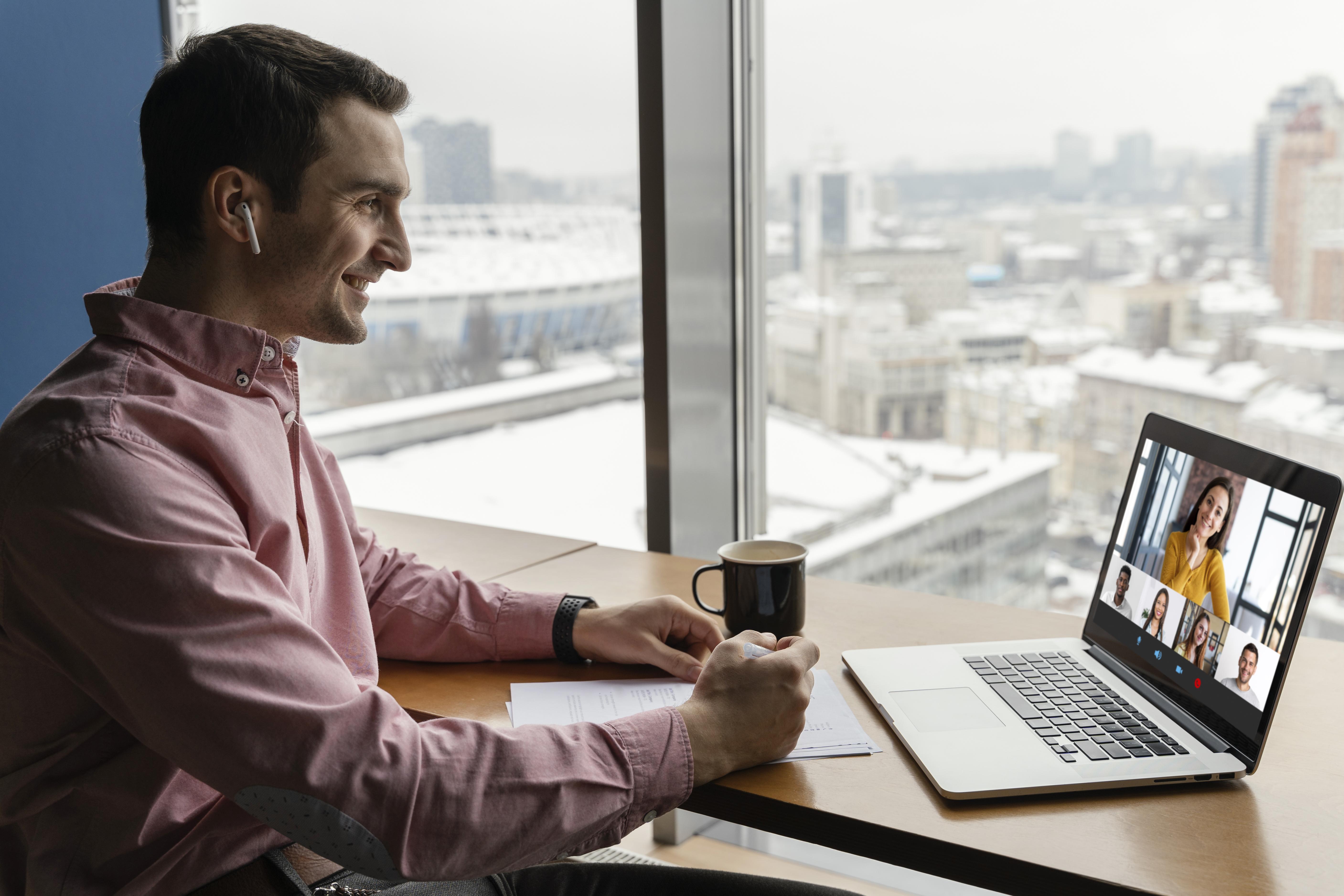 How to Solve Remote Team Challenges with Digital Employee Experience