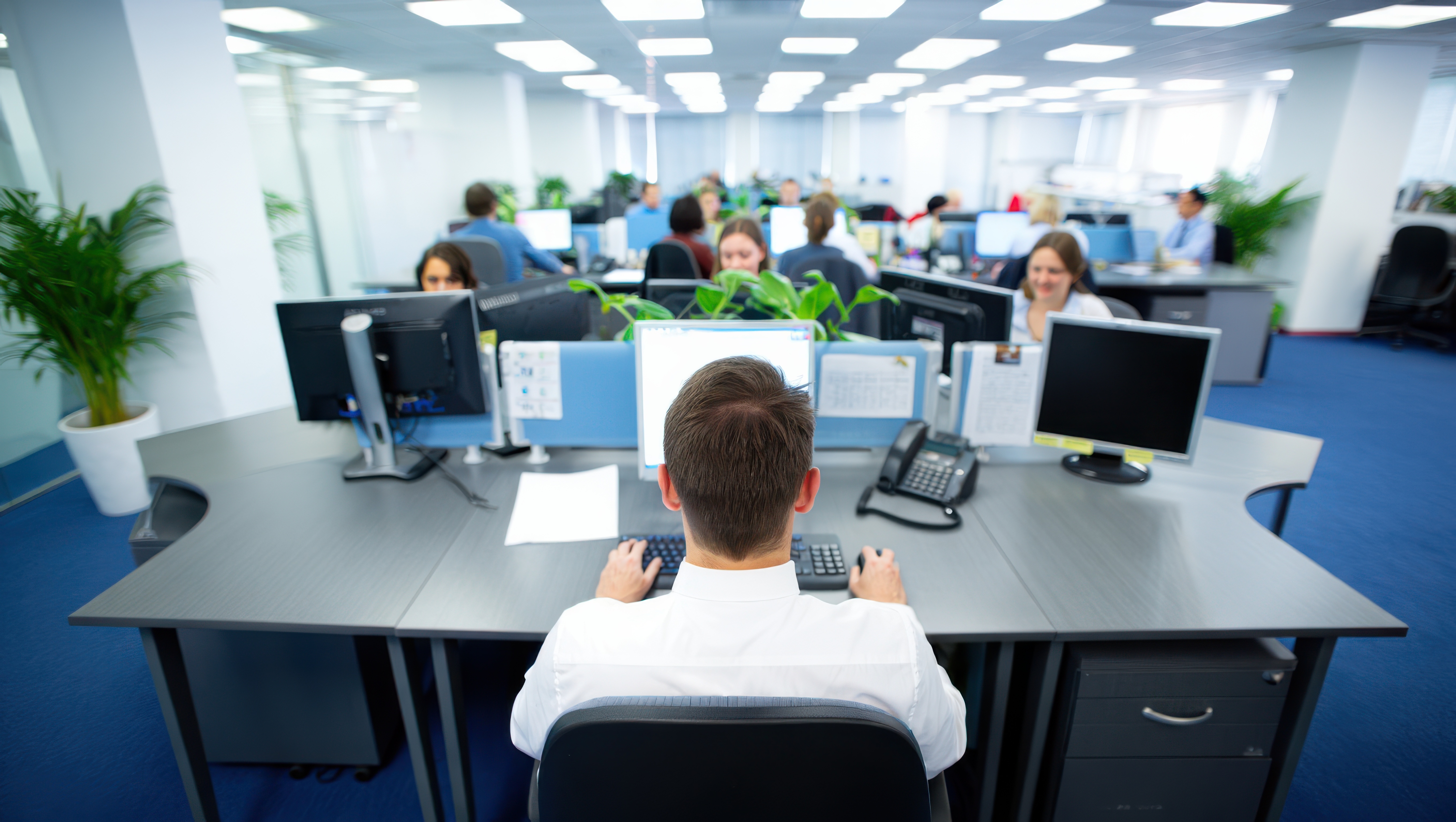 Cómo escribir solicitudes efectivas en Crear con IA: de la idea a la automatización en minutos