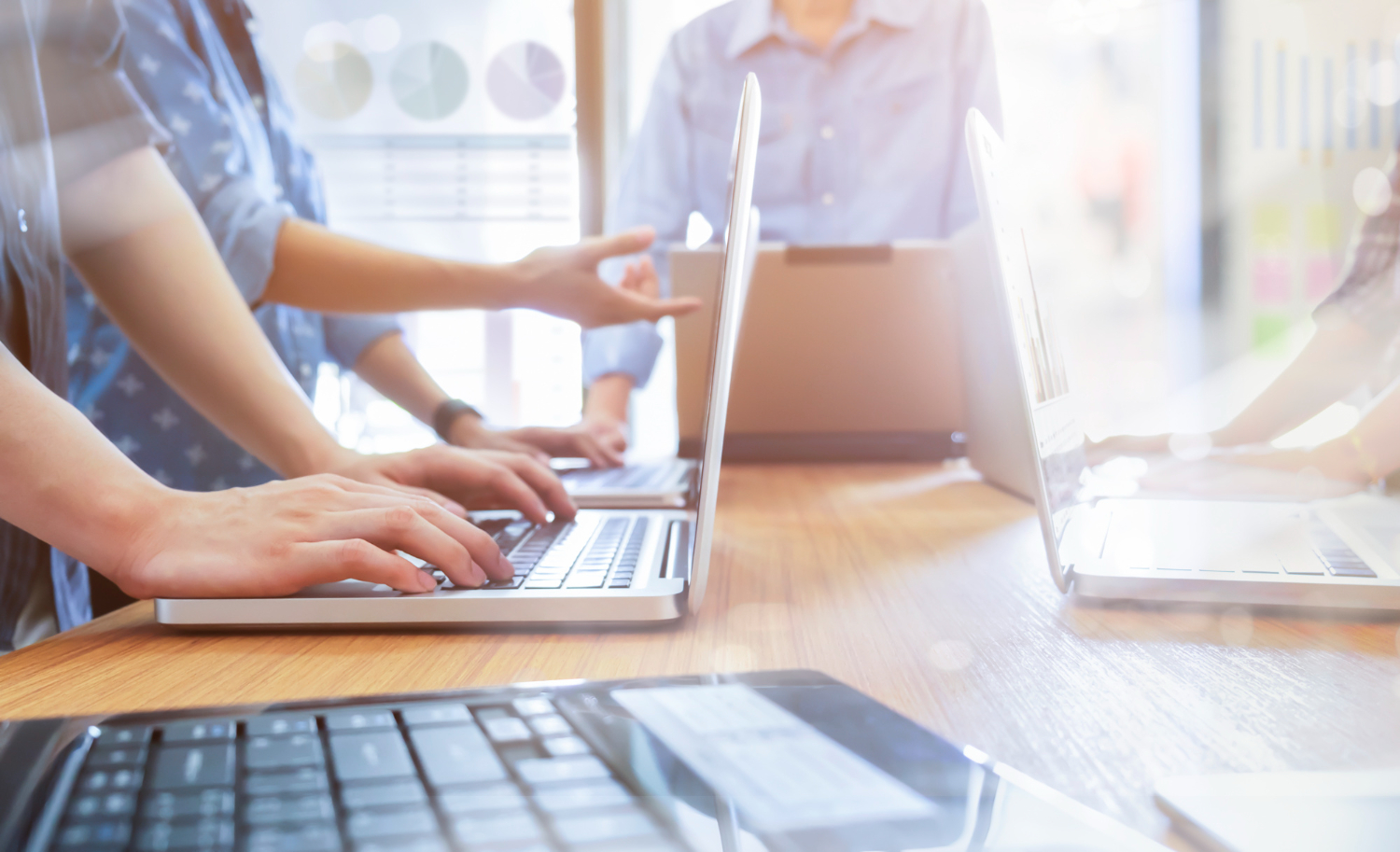 What is a Digital Workplace? How to Make it a Strategic Advantage in 2026