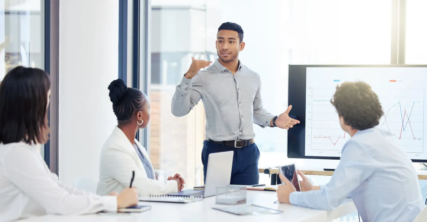 The Pros and Cons of the Most Popular Types of Sales Management Structures