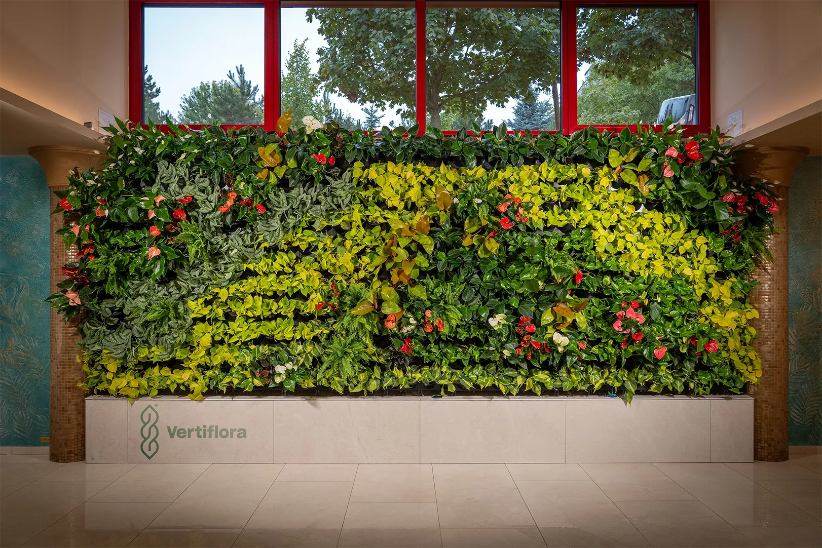 Hotel kapitány zöldfal